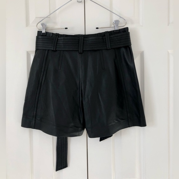 NWT Vince Women’s 100% Lamb Leather High Rise Shorts Size 4 - Picture 4 of 13